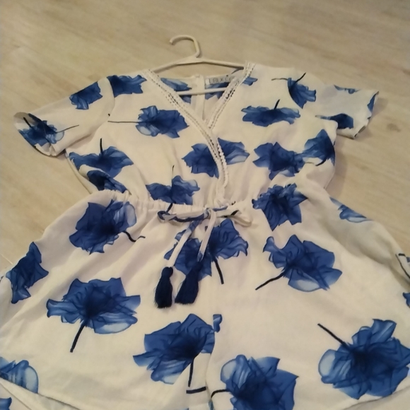 Romper - Picture 3 of 11